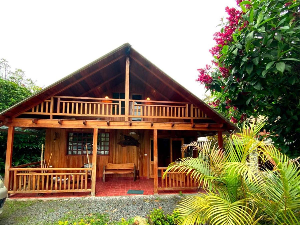 Hosteria Los Cedros De Миндо Экстерьер фото