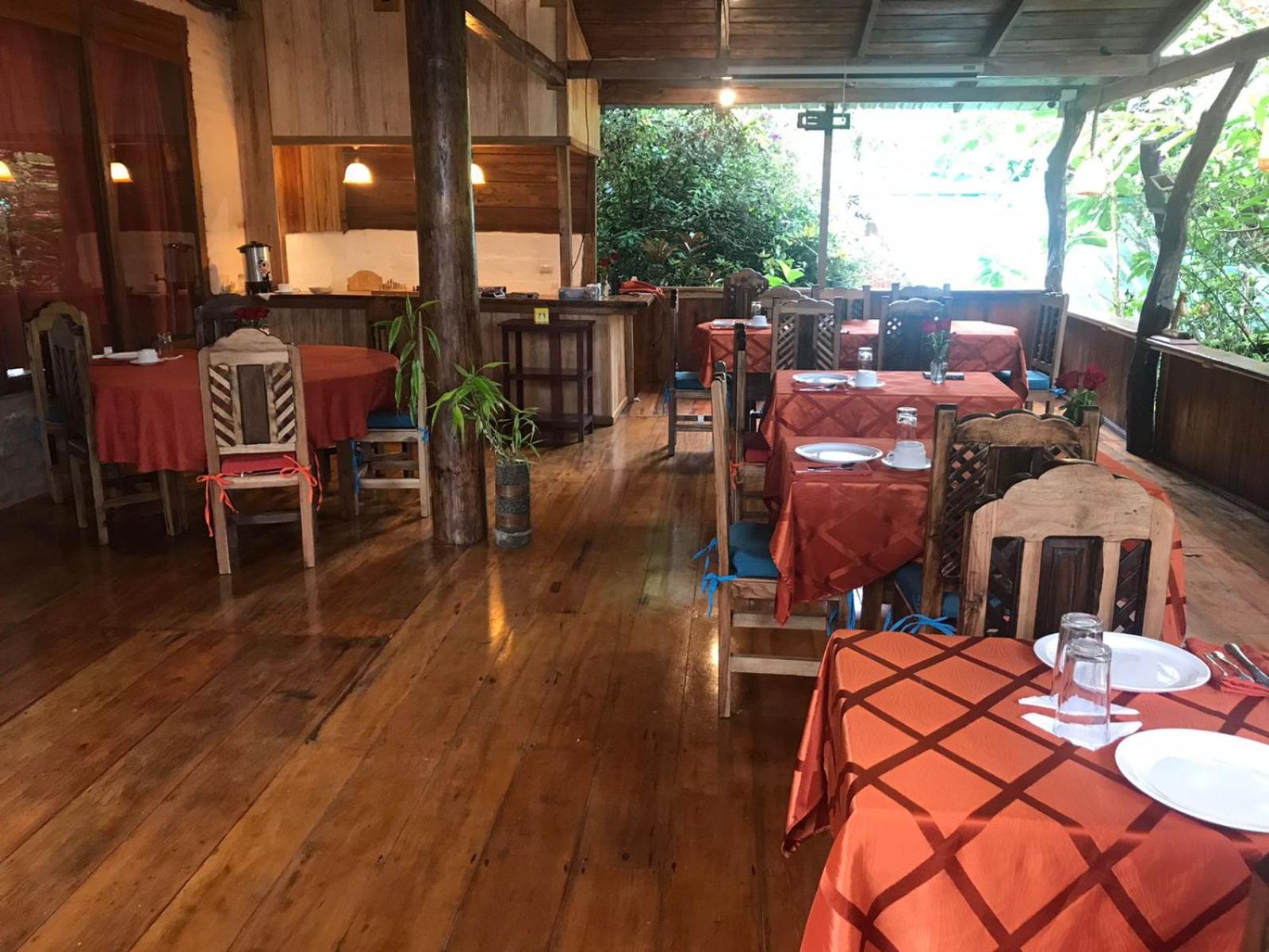 Hosteria Los Cedros De Миндо Экстерьер фото