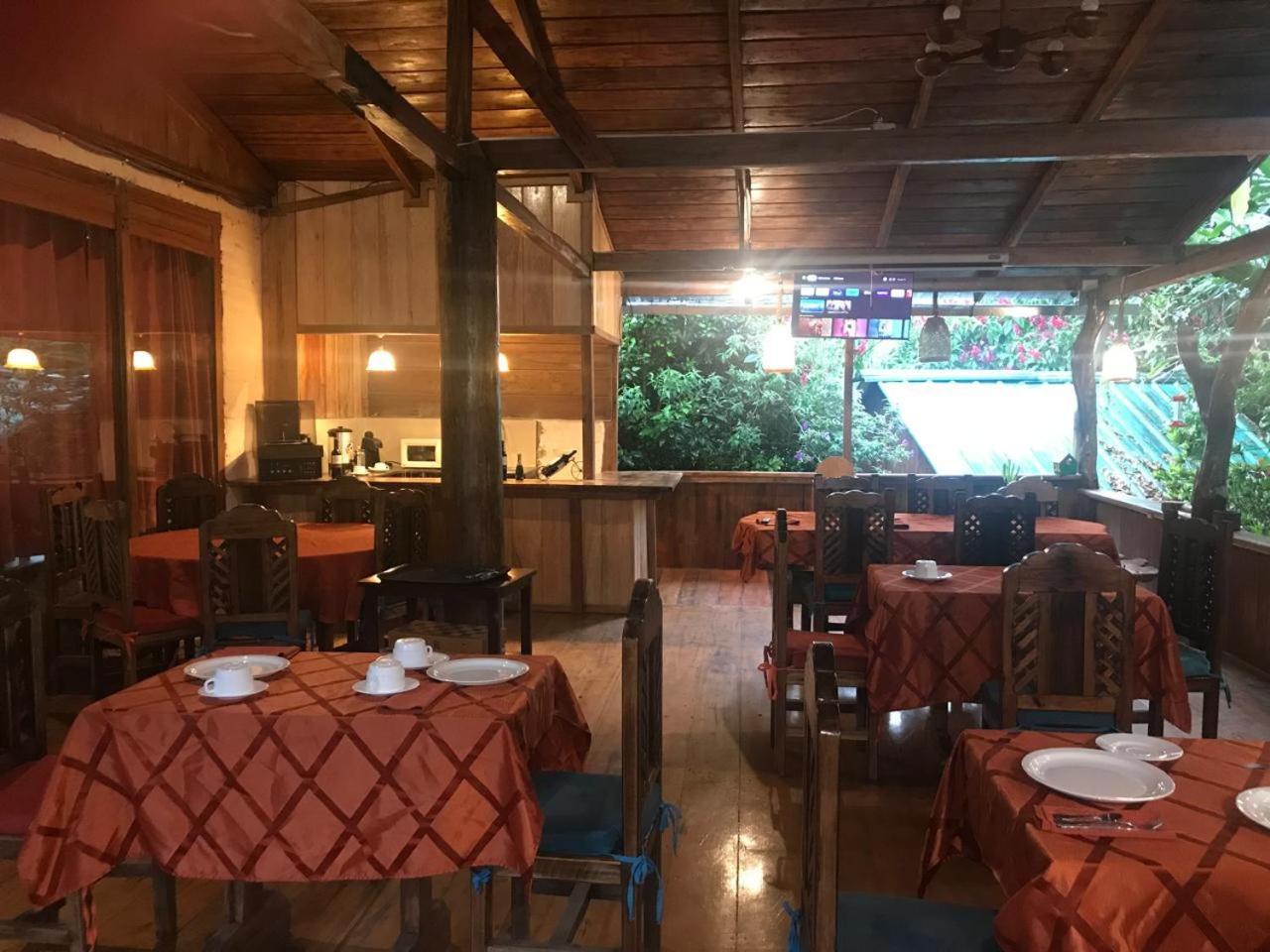 Hosteria Los Cedros De Миндо Экстерьер фото